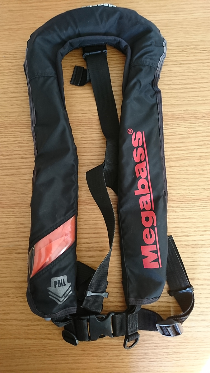 私の必須アイテムMEGABASS LIFE SAVERについて | Megabass-メガバス